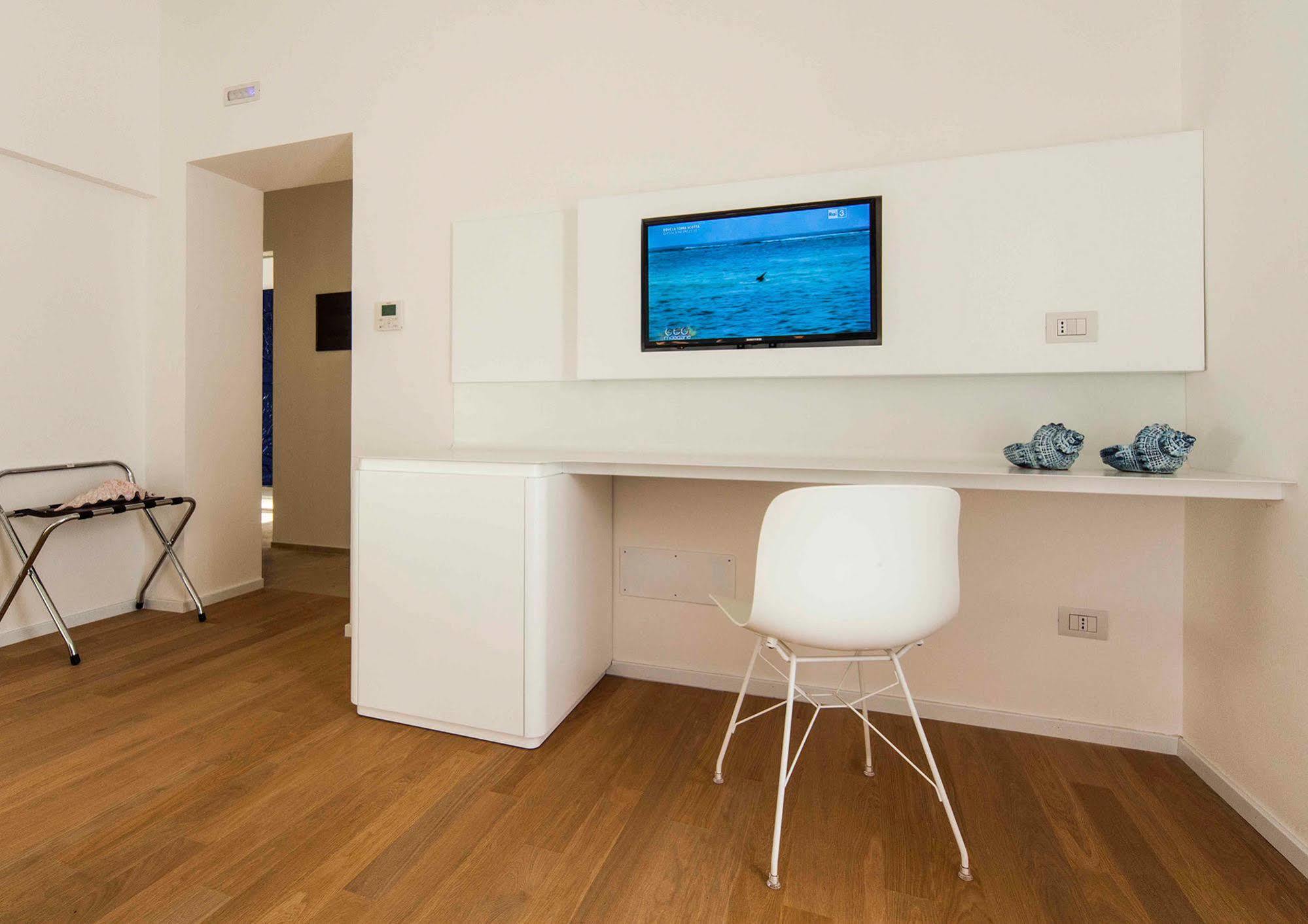 Calapetra Resort Фонтане Бианче Екстериор снимка